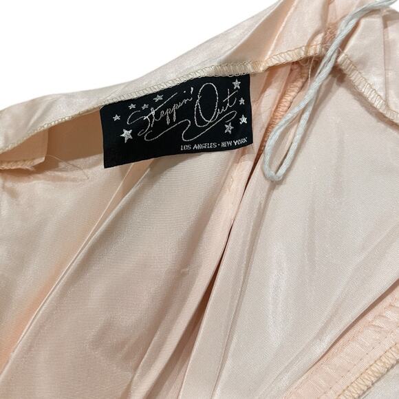 Vintage Steppin’ Out Satin & Lace Strapless Party Dress - Picture 9 of 9